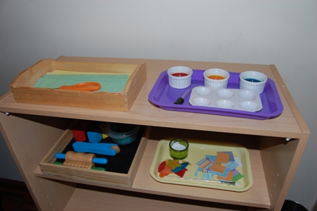 preschool_art_shelf
